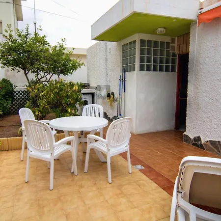 Casa Anna, Cerca La Playa Дом отдыха