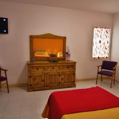 Casa Anna, Cerca La Playa アロナ